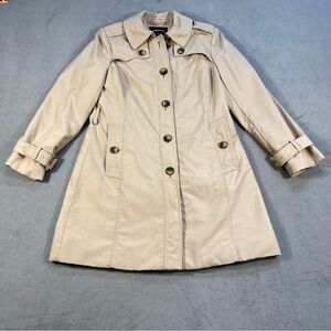 London Fog Women’s Classic Tan Trench Coat, long sleeves, size M (missing belt)